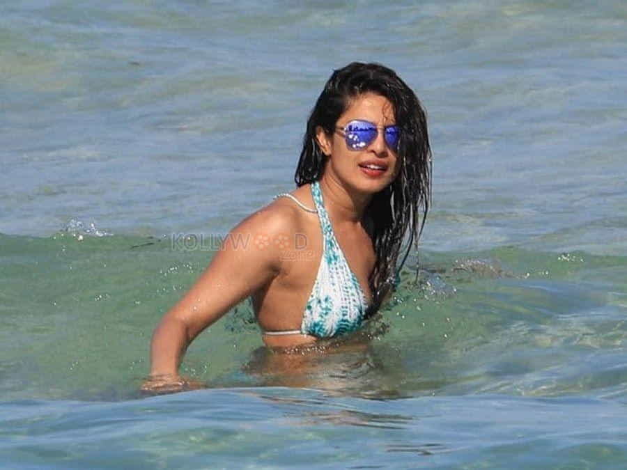 Actress Priyanka Chopra Birthday Special Photos