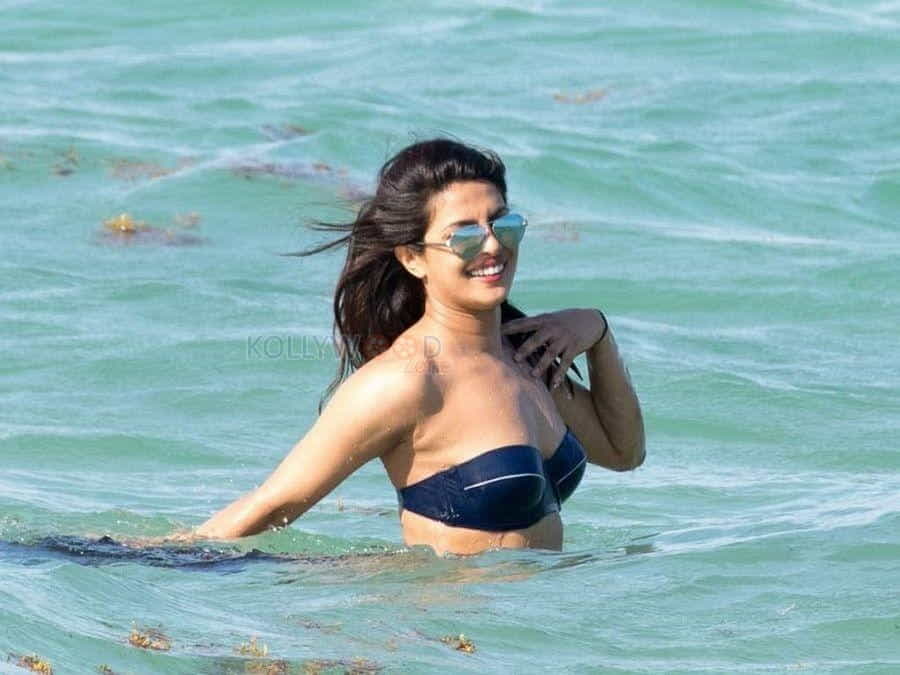 Actress Priyanka Chopra Birthday Special Photos