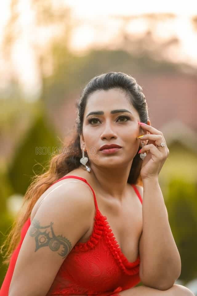 Actress Sanjana Naidu Glamour Photoshoot Stills 03