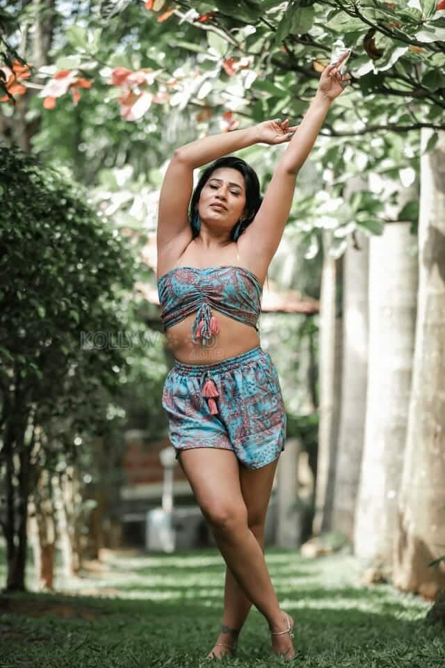 Actress Sanjana Naidu Glamour Photoshoot Stills 10