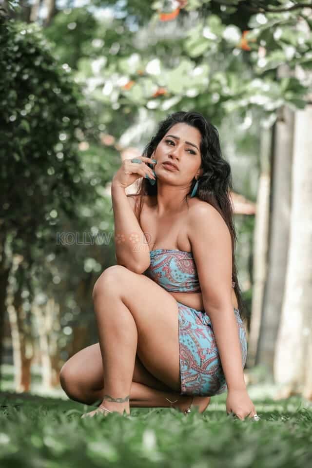 Actress Sanjana Naidu Glamour Photoshoot Stills 16