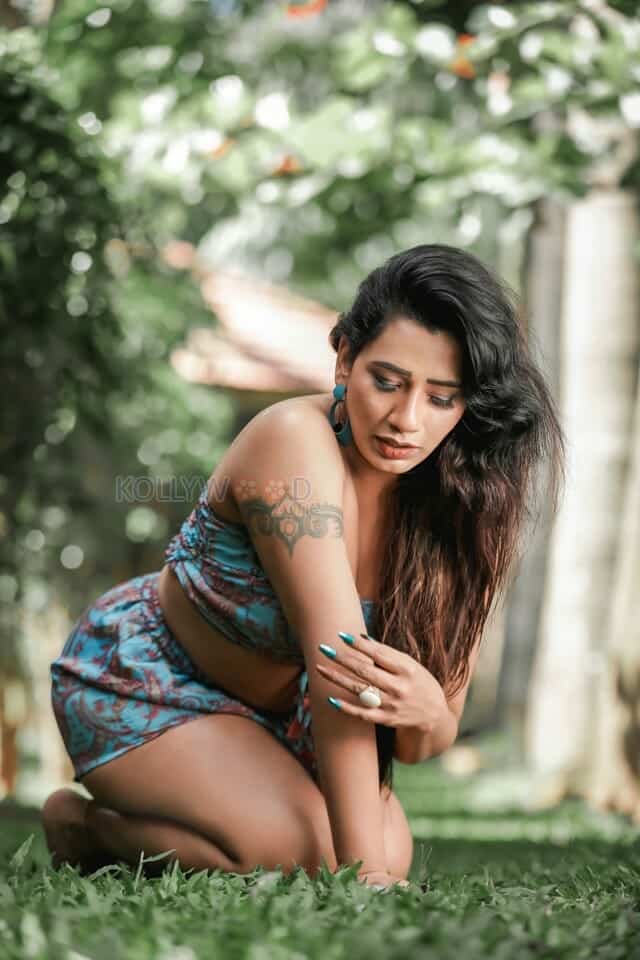 Actress Sanjana Naidu Glamour Photoshoot Stills 19