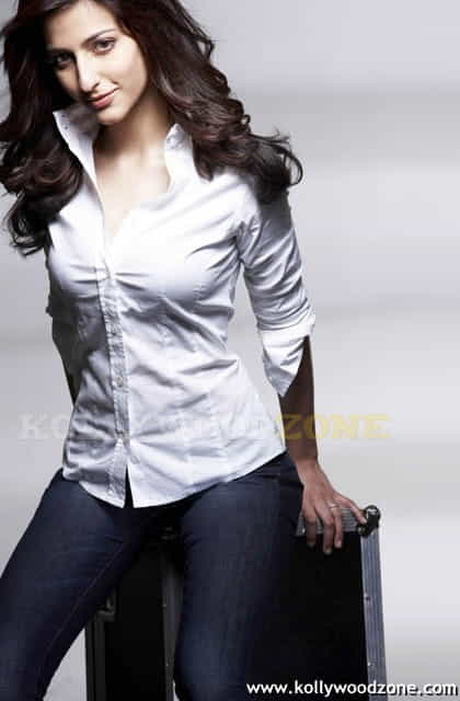 Actress Shruti Hassan Sexy Pictures