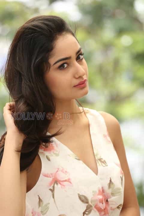 Actress Tridha Choudhury Sexy Photoshoot Pictures