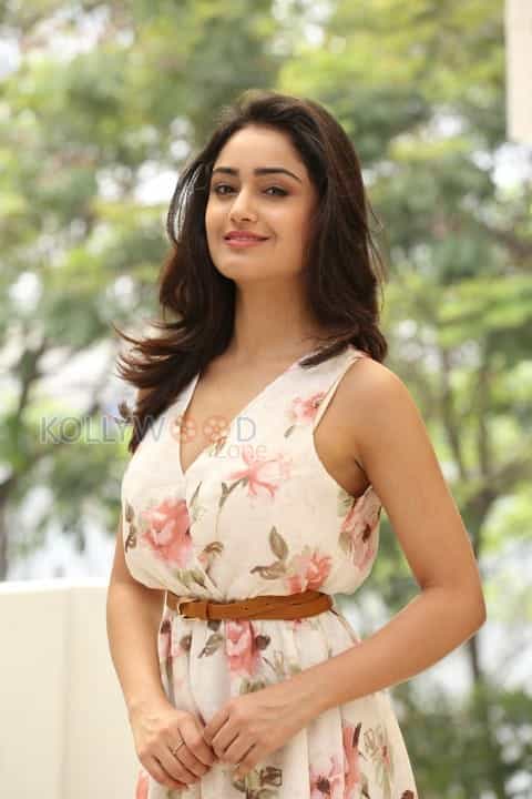 Actress Tridha Choudhury Sexy Photoshoot Pictures