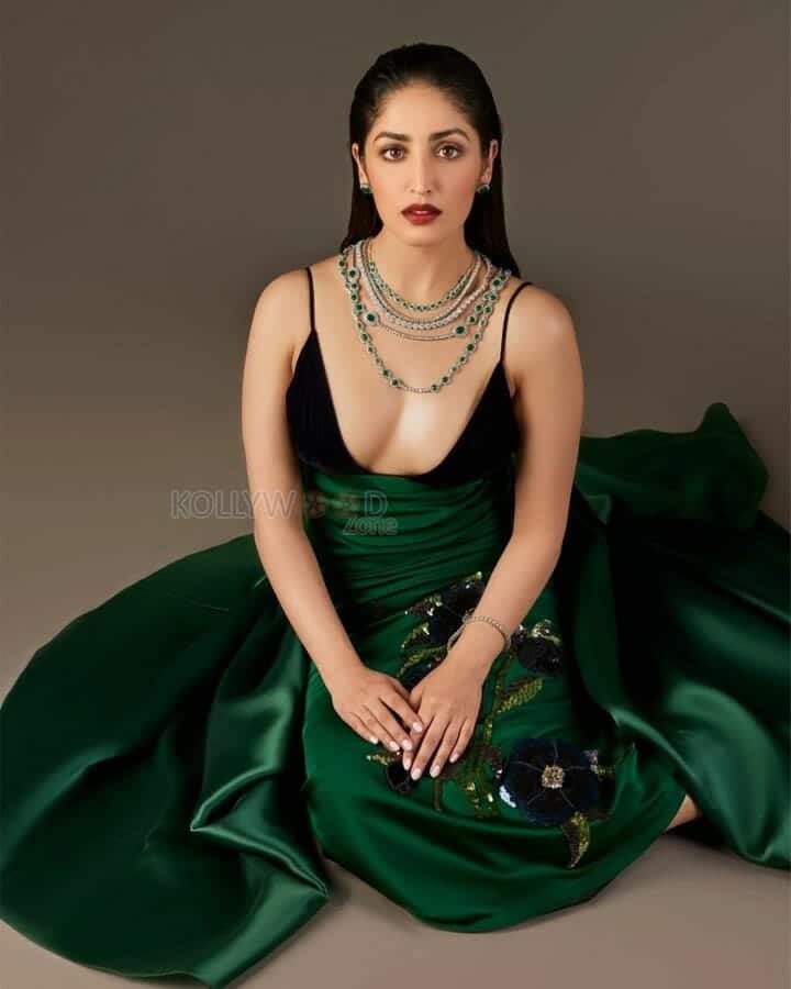 Actress Yami Gautam Dhar Photoshoot Stills 02