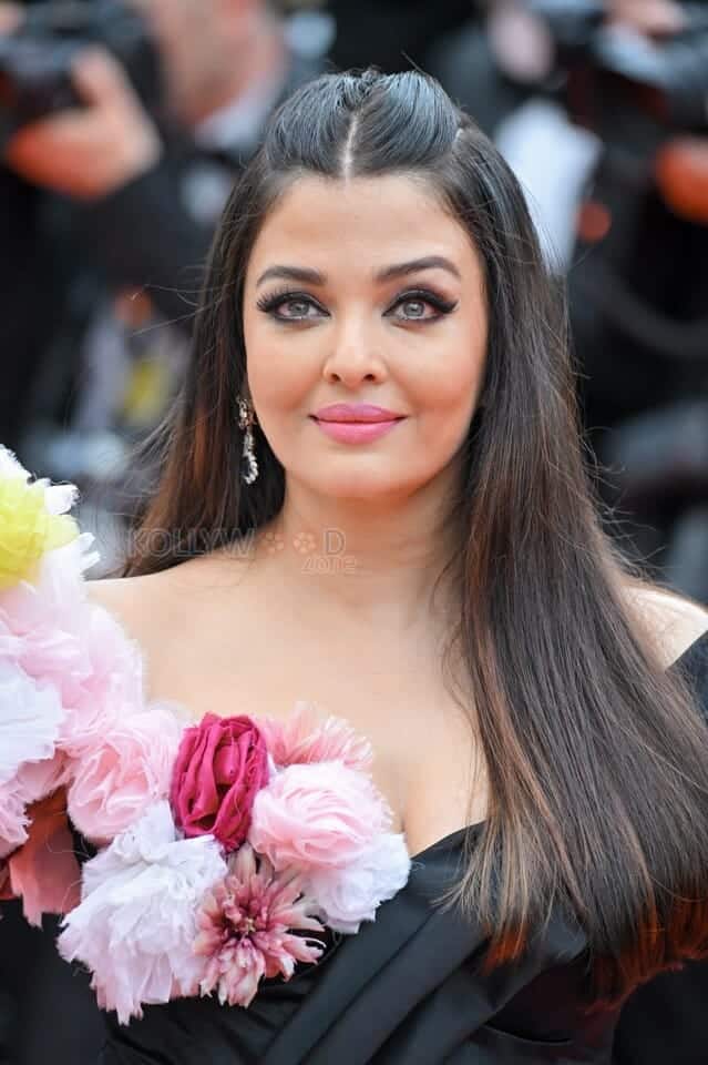 Aishwarya Rai at Cannes Film Festival 2022 Photos 05
