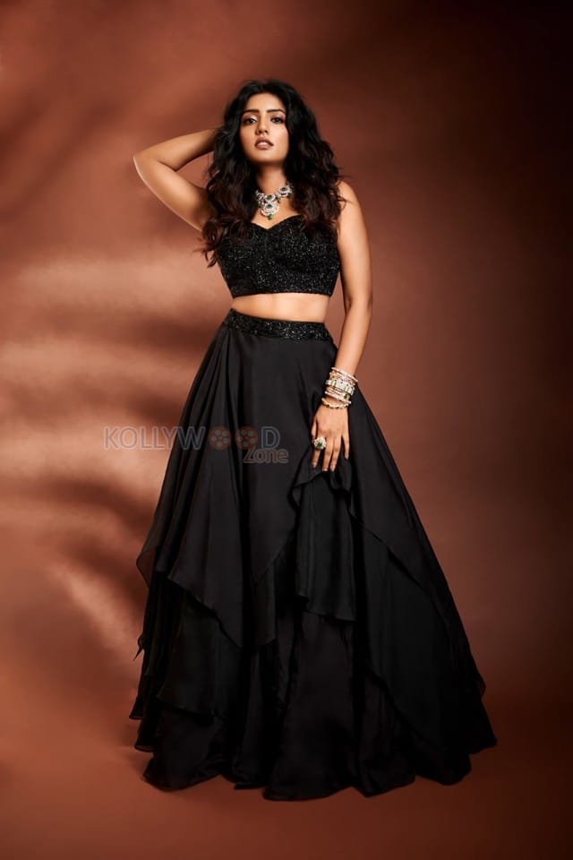 Alluring Eesha Rebba in a Black Dress Pictures 02