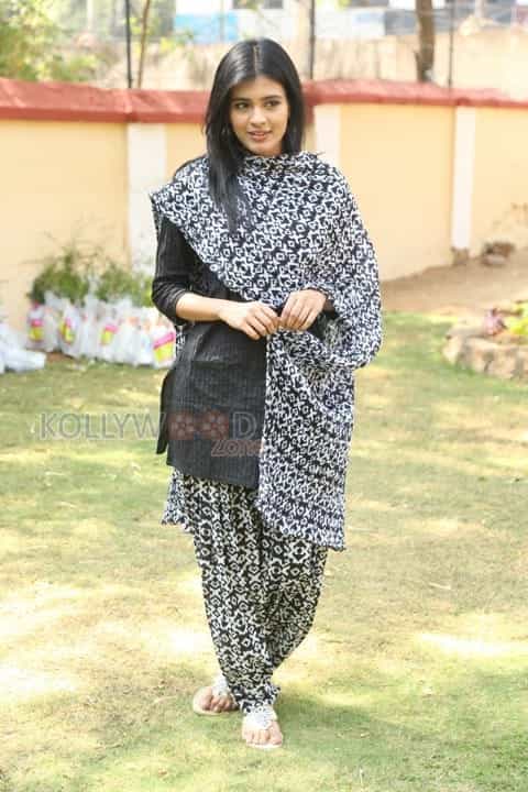 Beautiful Hebha Patel Pictures