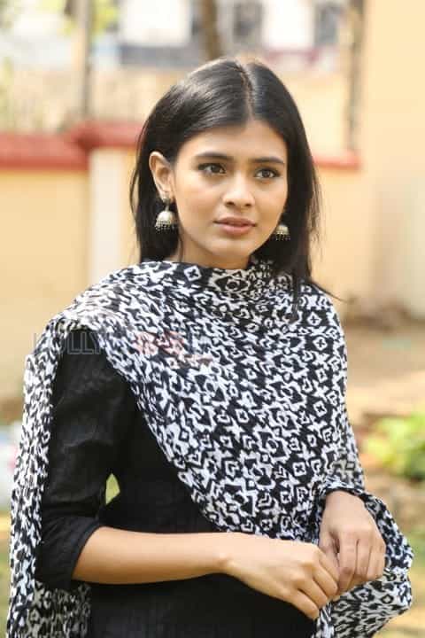 Beautiful Hebha Patel Pictures