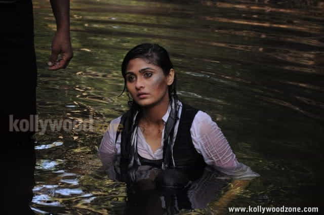 Bianca Desai In Kaattu Puli Movie