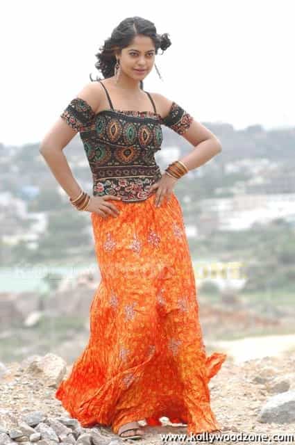 Bindu Madhavi Hot Stills