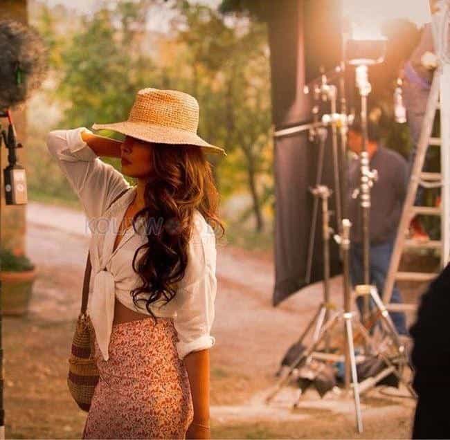 Bollywood Actress Priyanka Chopra New Pictures