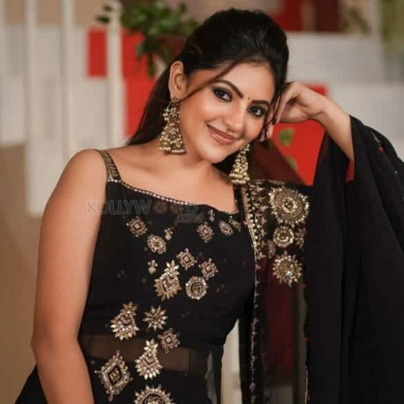 I Play An Anglo-Indian Woman In Chennai City Gangsters: Athulya Ravi