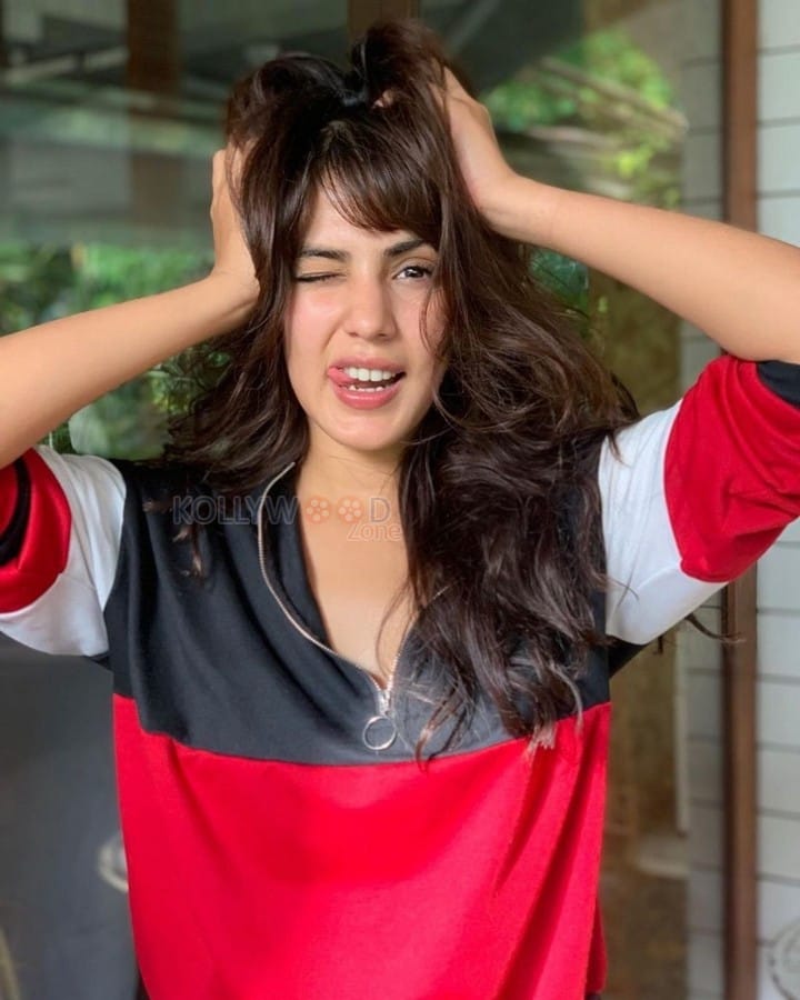 Chehre Actress Rhea Chakraborty Photos