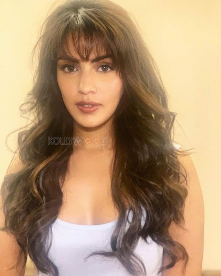 Chehre Actress Rhea Chakraborty Photos