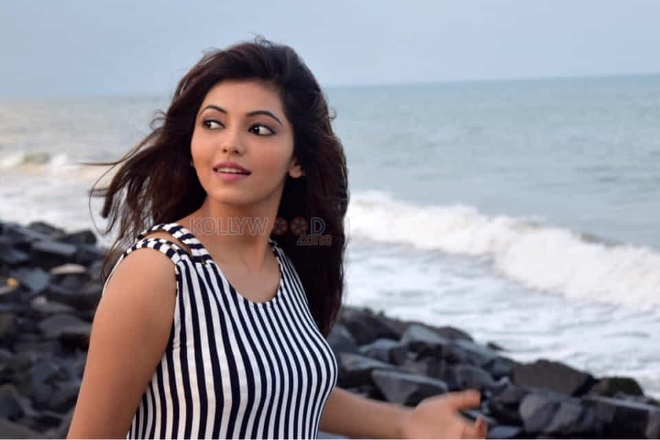 Cute Actress Athulya Ravi Photo Shoot Pictures