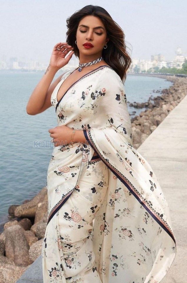 Gorgeous Priyanka Chopra in a White Floral Saree Photos 01