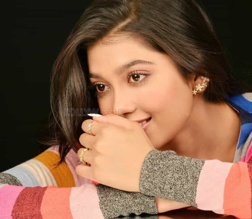 Hippie Actress Digangana Suryavanshi Photoshoot Stills