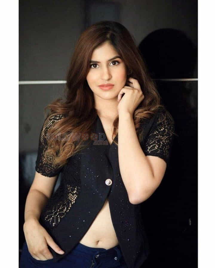 Model Sakshi Malik Sexy Photos