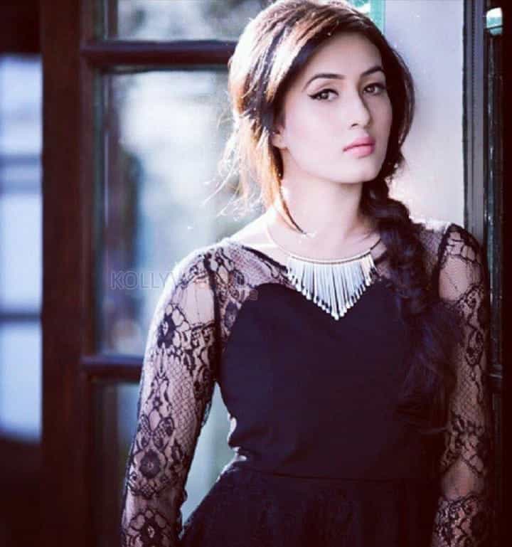 Nepali Model Actress Aditi Budhathoki Photos