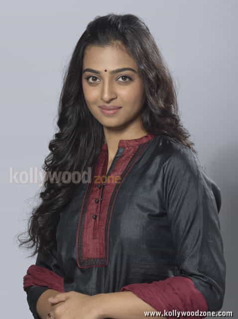 Radhika Apte Photos