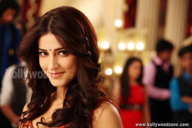 Ramaiya Vastavaiya Heroine Shruti Haasan Pictures
