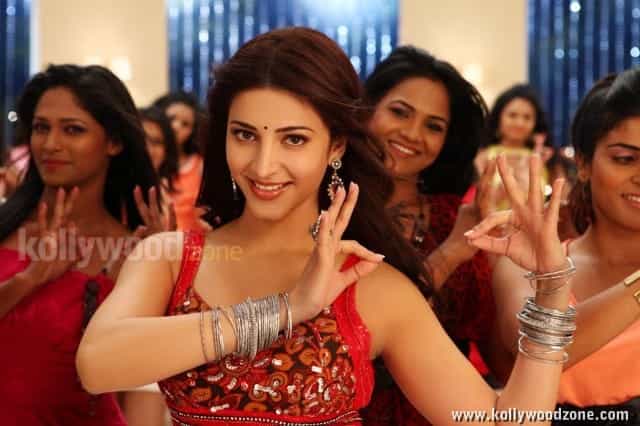 Ramaiya Vastavaiya Heroine Shruti Haasan Pictures