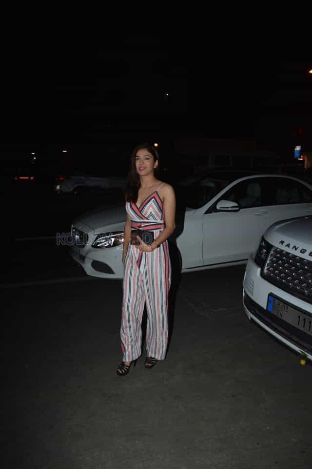 Ridhima Pandit Spotted At Soho House Juhu Pictures
