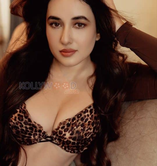 Aditi Budhathoki (Aditi B)