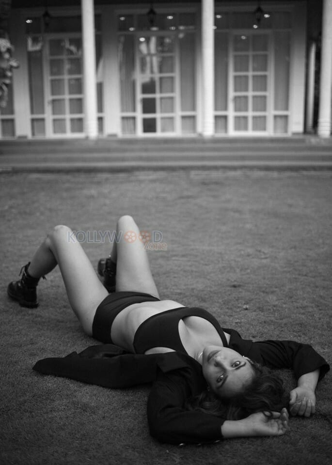 Sexy Aisha Sharma BW Photoshoot Stills 40