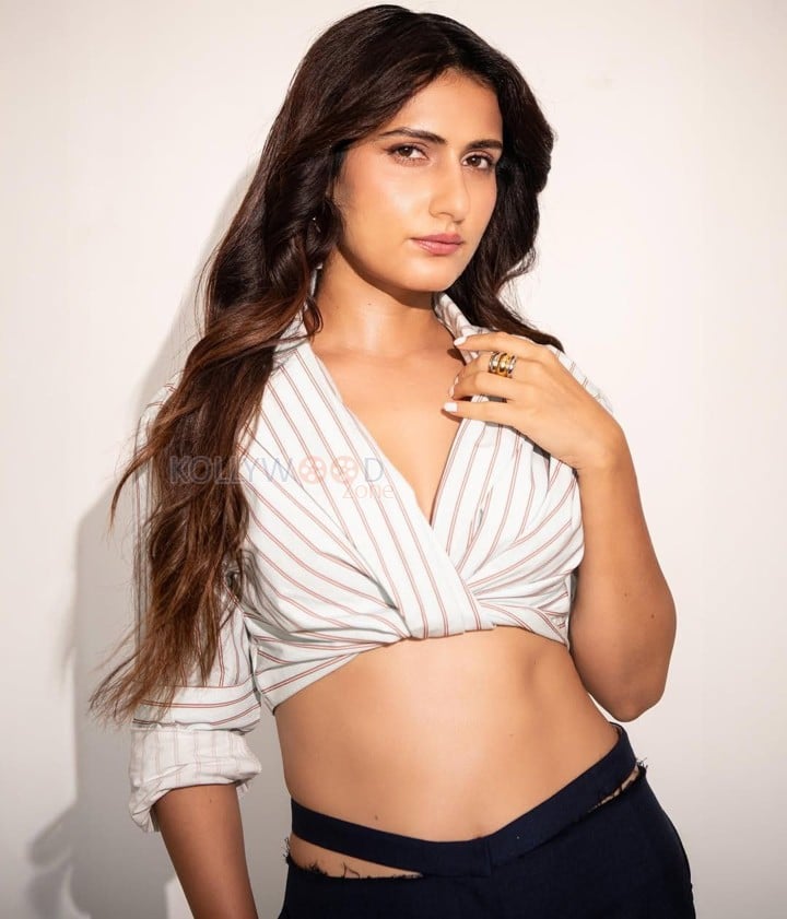 Sexy Boss Lady Fatima Sana Shaikh in a White and Red V Neck Crop Shirt with a High Waisted Navy Trousers Photos 02