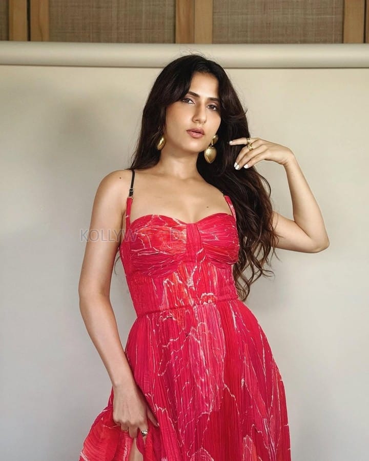 Sexy Fatima Sana Shaikh in a Pink Floral Halter Neck Maxi Dress Photos 03