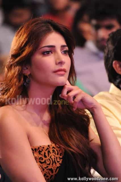 Shruthi Hassan At Balupu Audio Launch Pictures