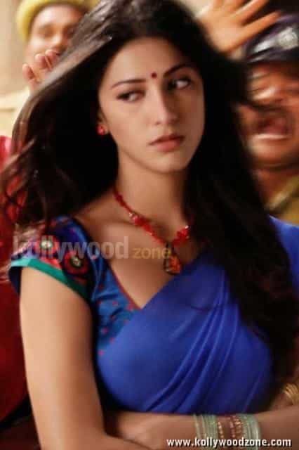 Shruti Hassan Gabbar Singh Pictures