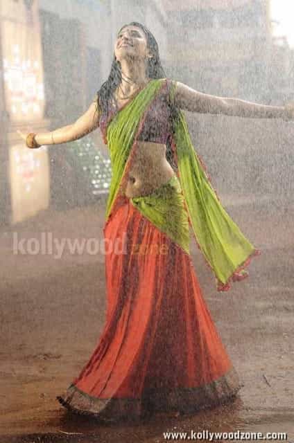 Shruti Hassan Gabbar Singh Pictures