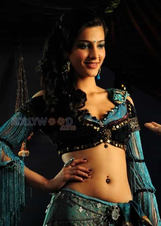 Shruti Hassan Sexy Stills
