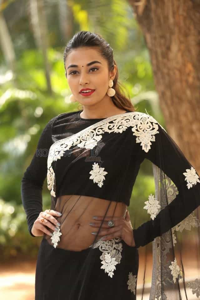 Stefy Patel At Ninnu Thalachi First Look Launch Event Photos