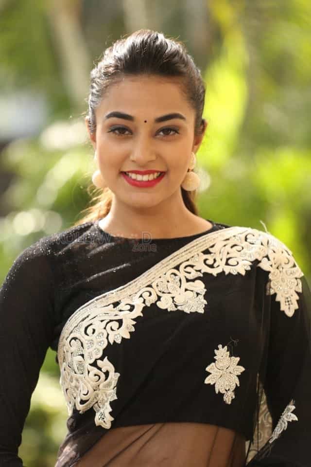 Stefy Patel At Ninnu Thalachi First Look Launch Event Photos