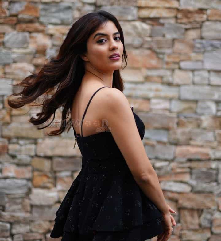 Stylish Amritha Aiyer in a Black Printed Dress Photos 02