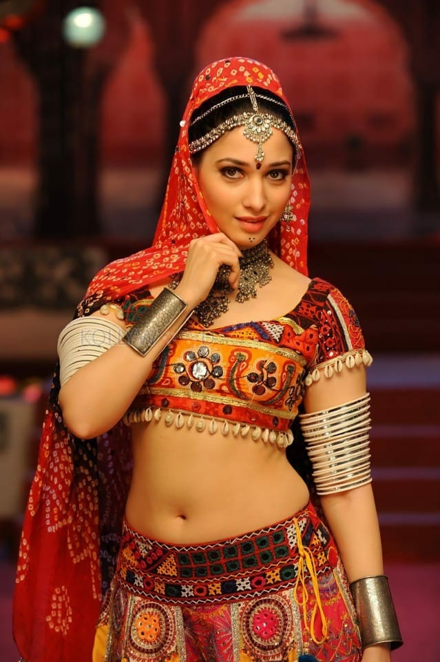 Tamanna Navel Picture