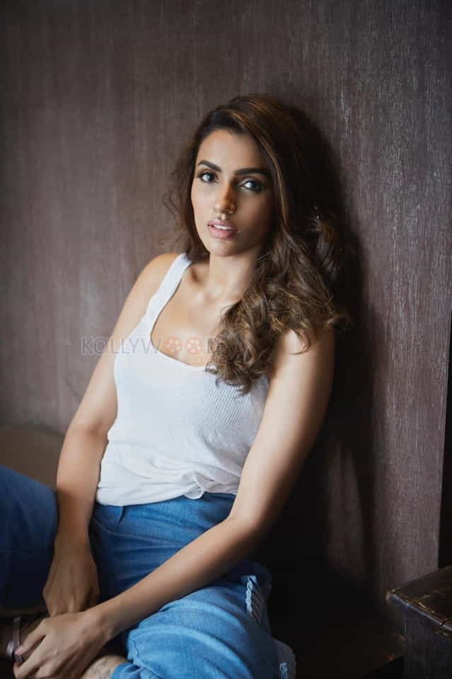 Tamil Actress Akshara Gowda Photoshoot Pictures