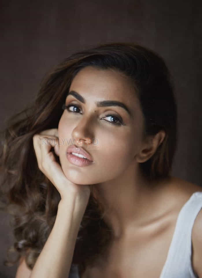 Tamil Actress Akshara Gowda Photoshoot Pictures