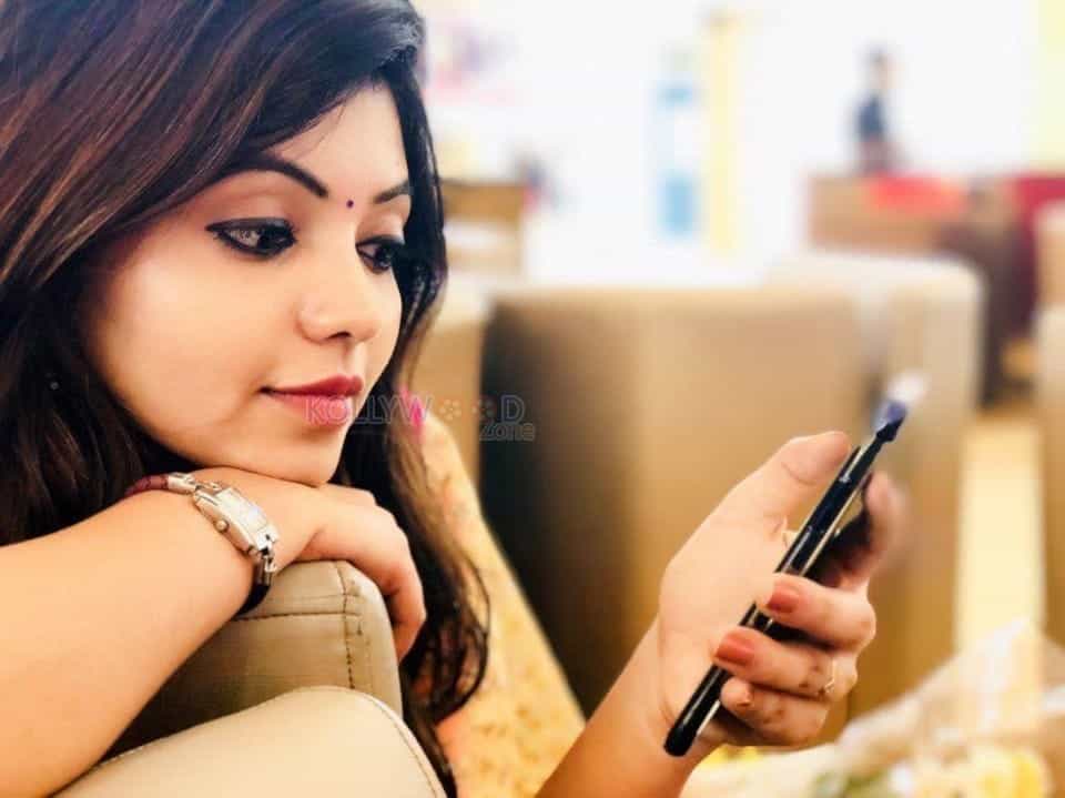 Tamil Actress Athulya Ravi Candid Pictures