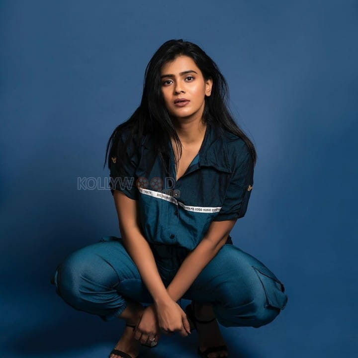 Telugu Movie Actress Hebah Patel Photoshoot Pics