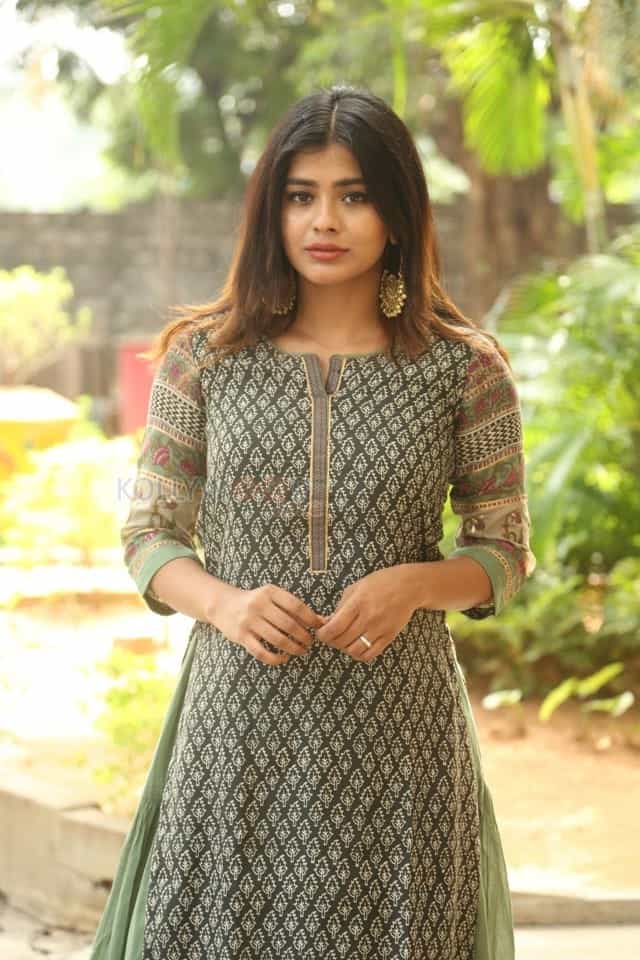 Telugu Movie Actress Hebah Patel Pictures