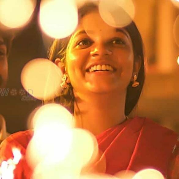 Theethum Nandrum Movie Review