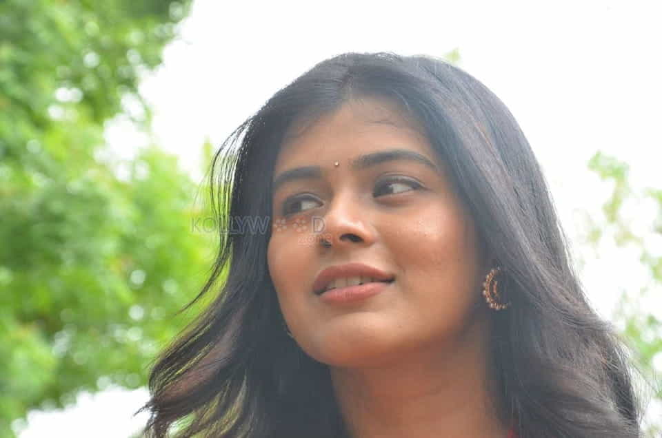 Vinnaithandi Vantha Angel Movie Heroine Hebah Patel Photos