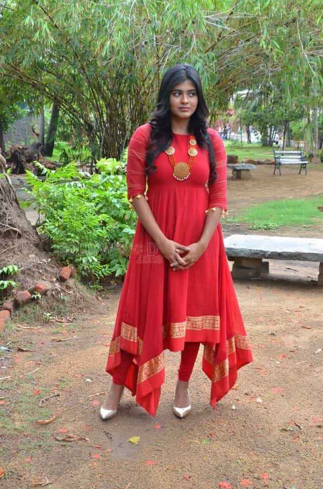 Vinnaithandi Vantha Angel Movie Heroine Hebah Patel Photos