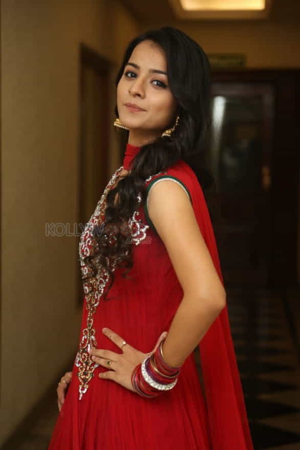 Actress Mahimabadvani Photos